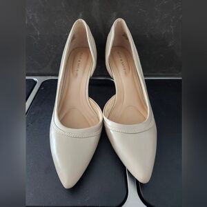 Kelly & Katie Women's Cream Flats